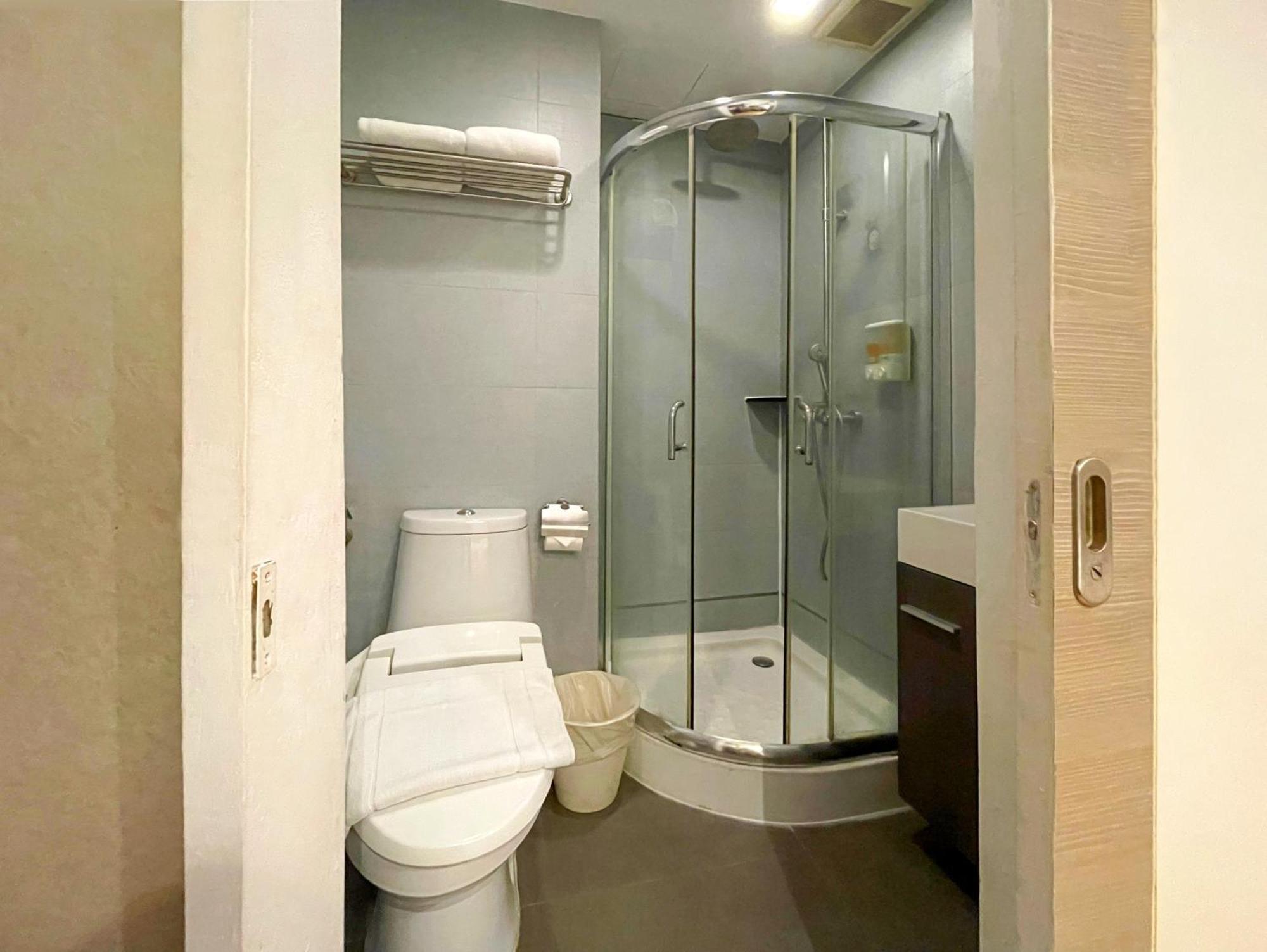 Hotel Arawana Express Phromphong Bangkok Exteriér fotografie