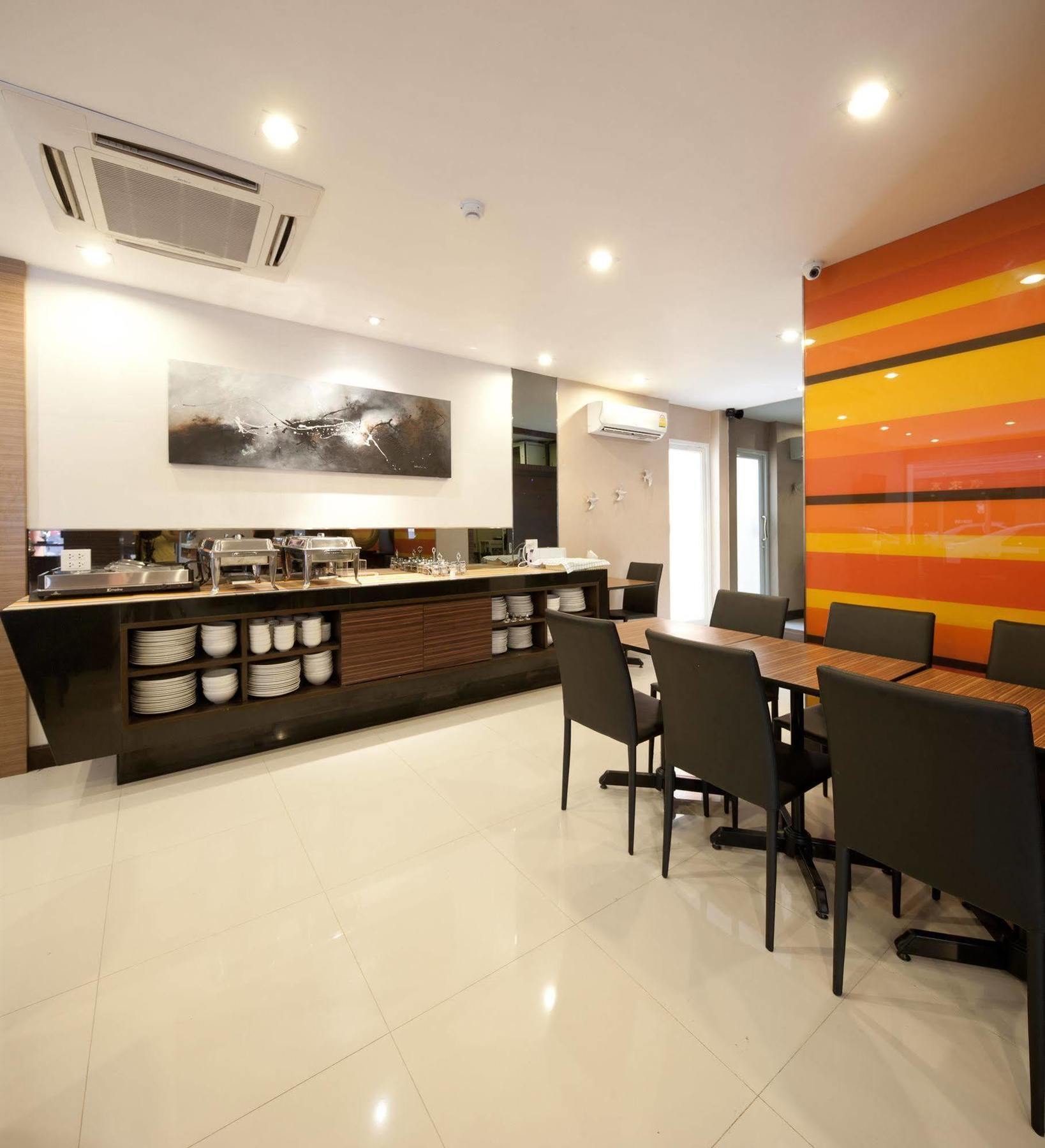 Hotel Arawana Express Phromphong Bangkok Exteriér fotografie